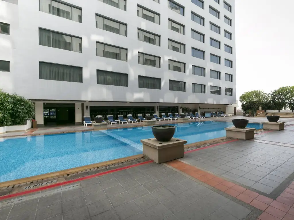 Twin Towers Hotel — фото 1