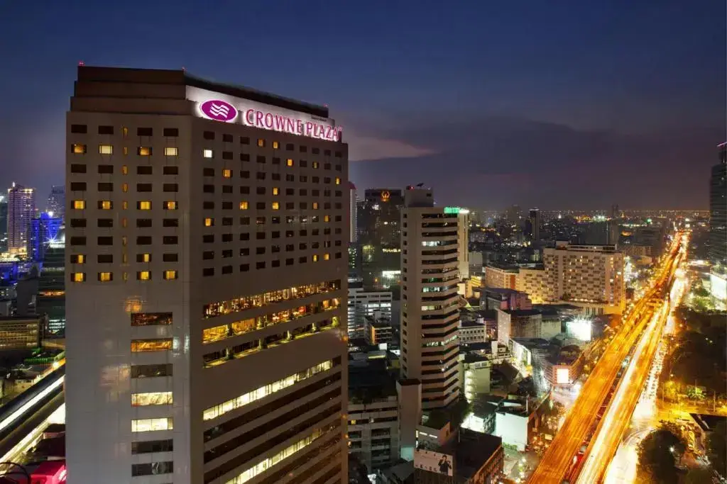 Бангкок: Отель Crowne Plaza Bangkok Lumpini Park by IHG