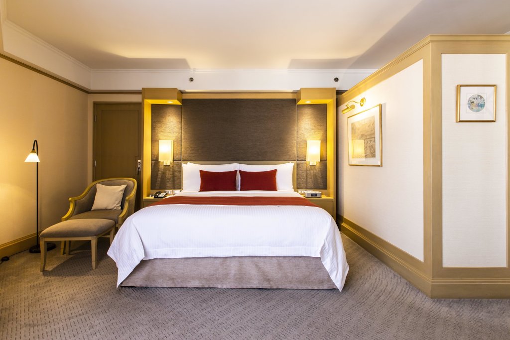 Бангкок: Crowne Plaza Bangkok Lumpini Park by IHG