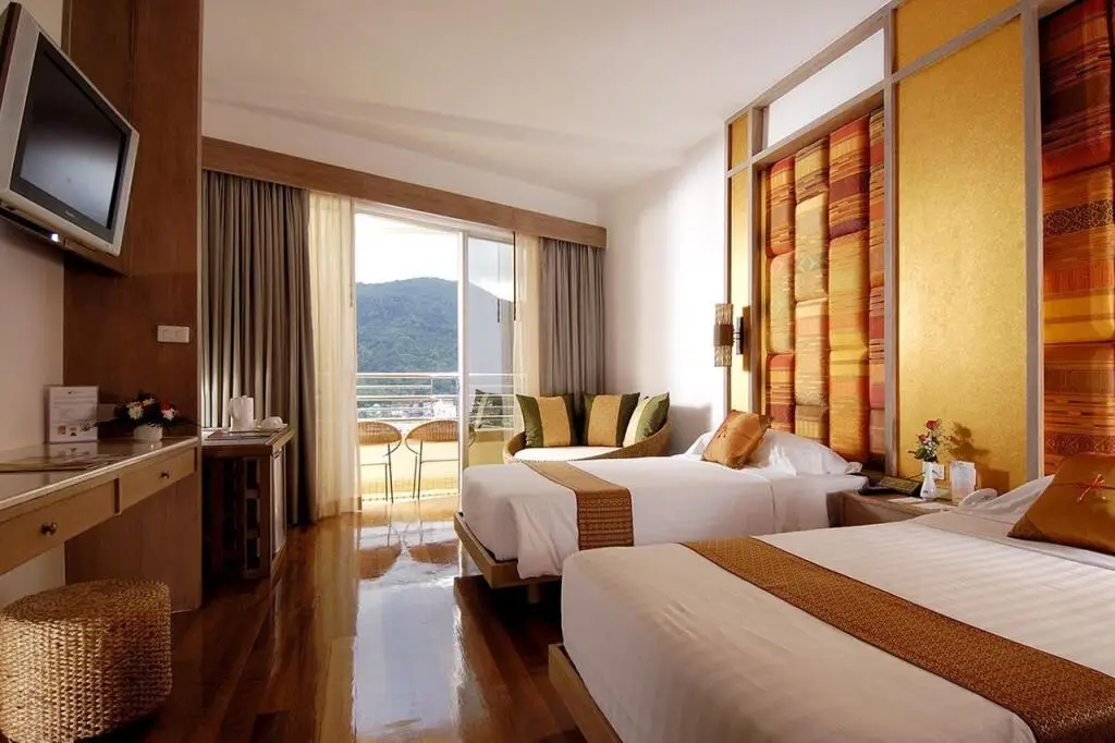 Пхукет: Курортный отель The Royal Paradise Hotel & Spa