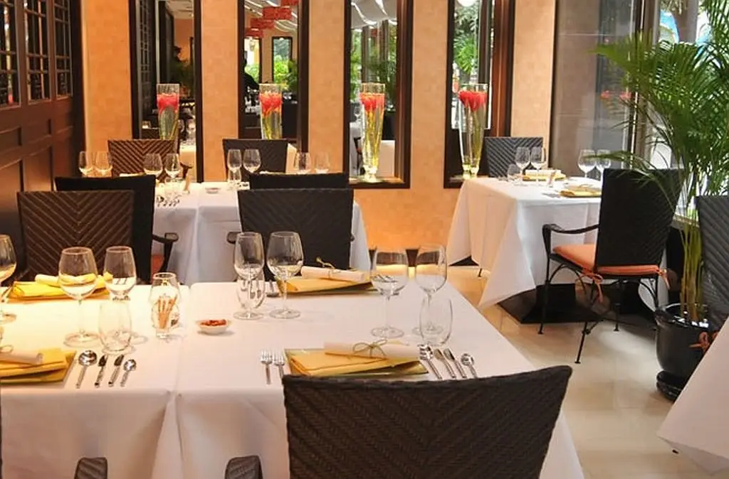Бангкок: Bandara Silom Suites