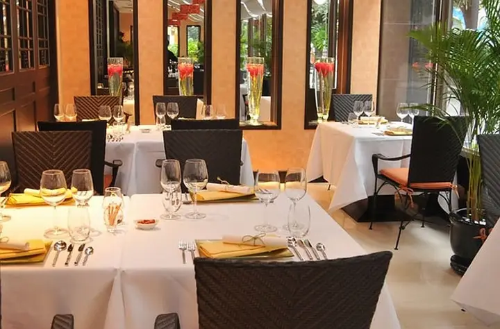Бангкок: Bandara Silom Suites