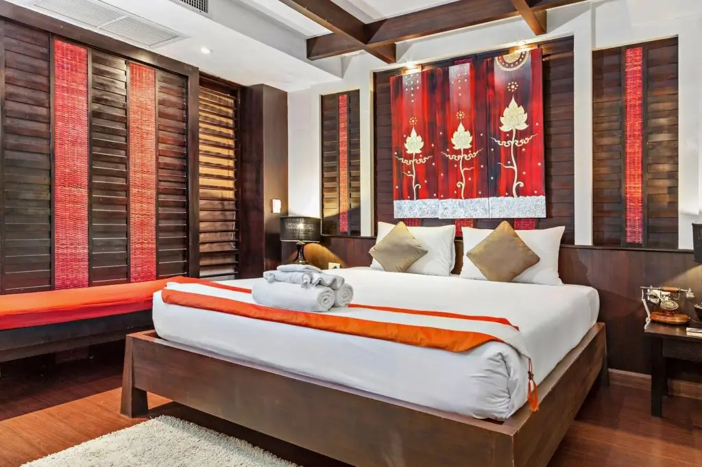 Пхукет: The Royal Palm Beach Front