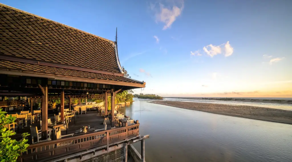 Такуа-Тунг: Курортный отель The Hotspring Beach Resort & Spa