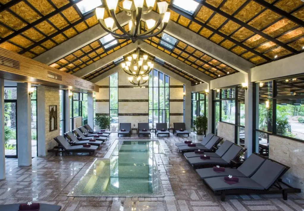 Такуа-Тунг: The Hotspring Beach Resort & Spa