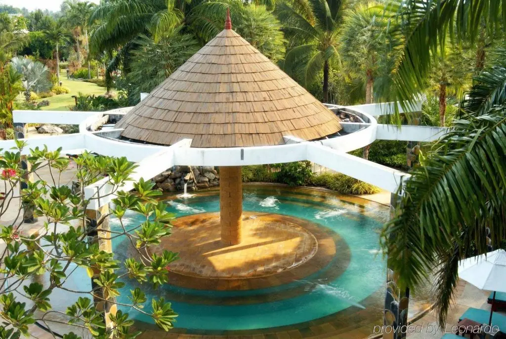 Такуа-Тунг: The Hotspring Beach Resort & Spa