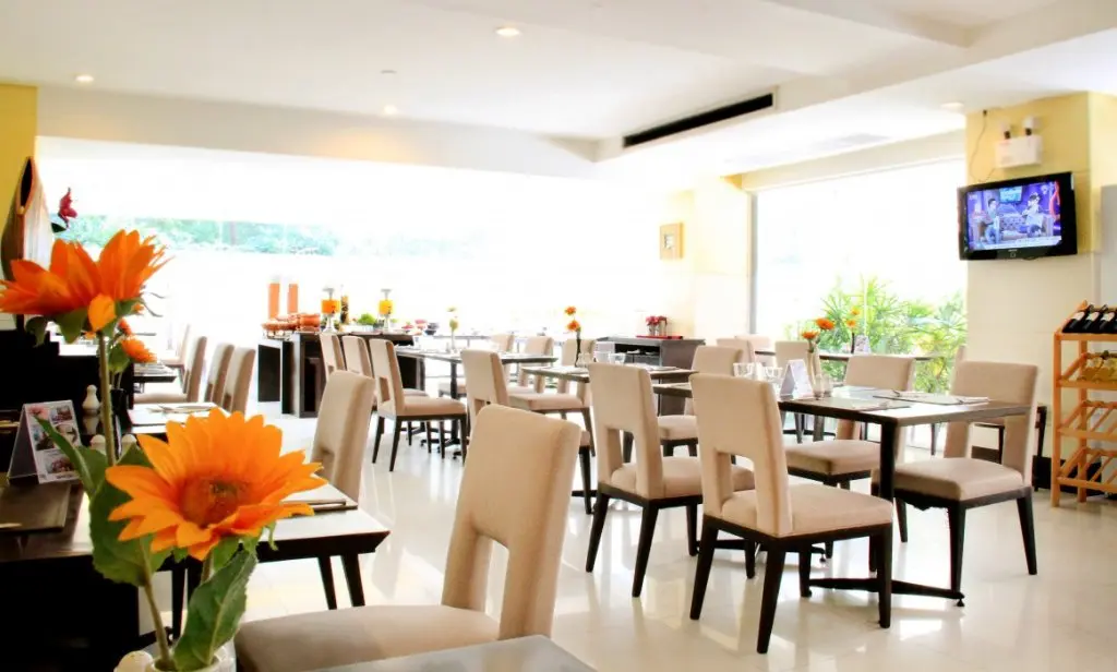Бангкок: Отель FuramaXclusive Sathorn, Bangkok