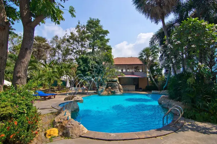 Паттайя: Bella Villa Pattaya 3rd Road