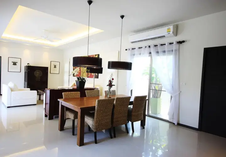 Тхаланг: Two Villas Holiday Oriental Style Layan Beach