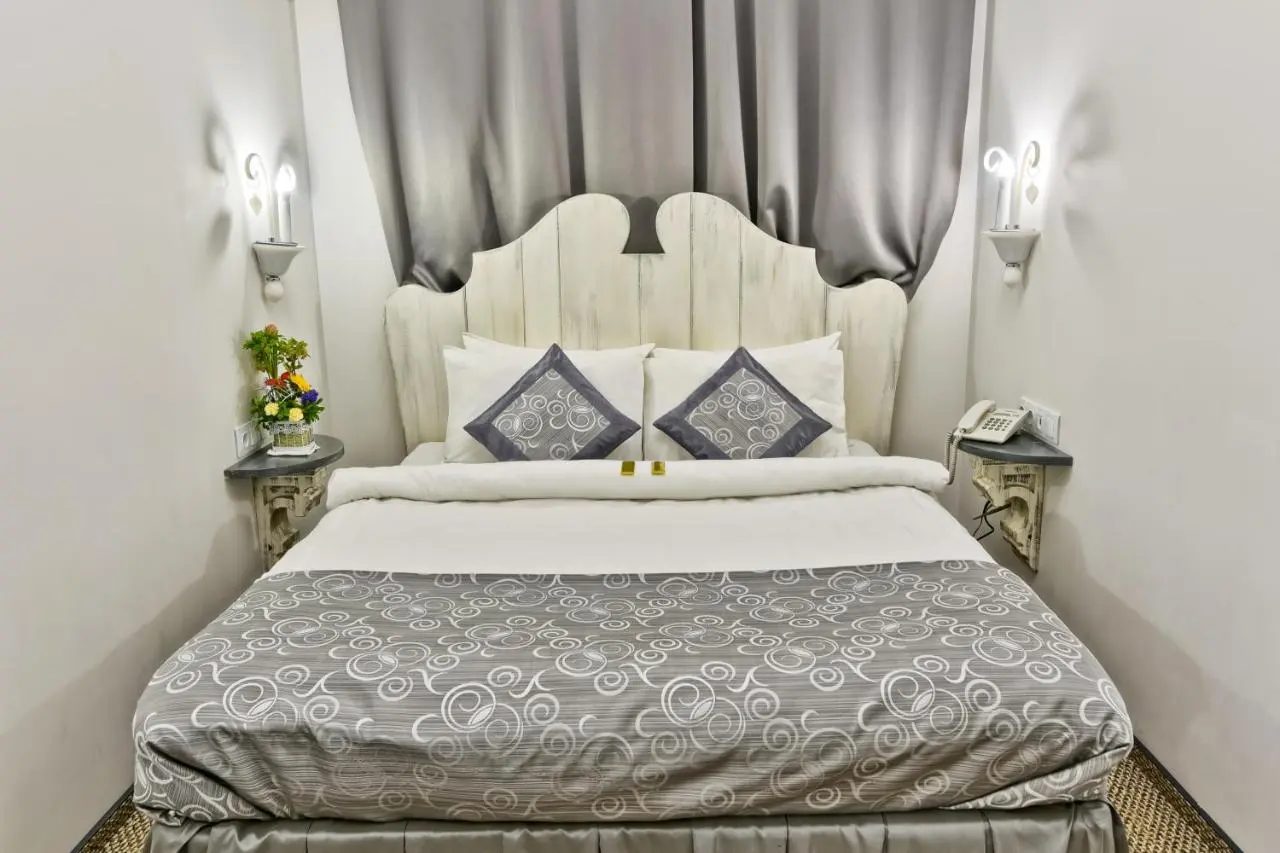 Омск: Zhukov Inn