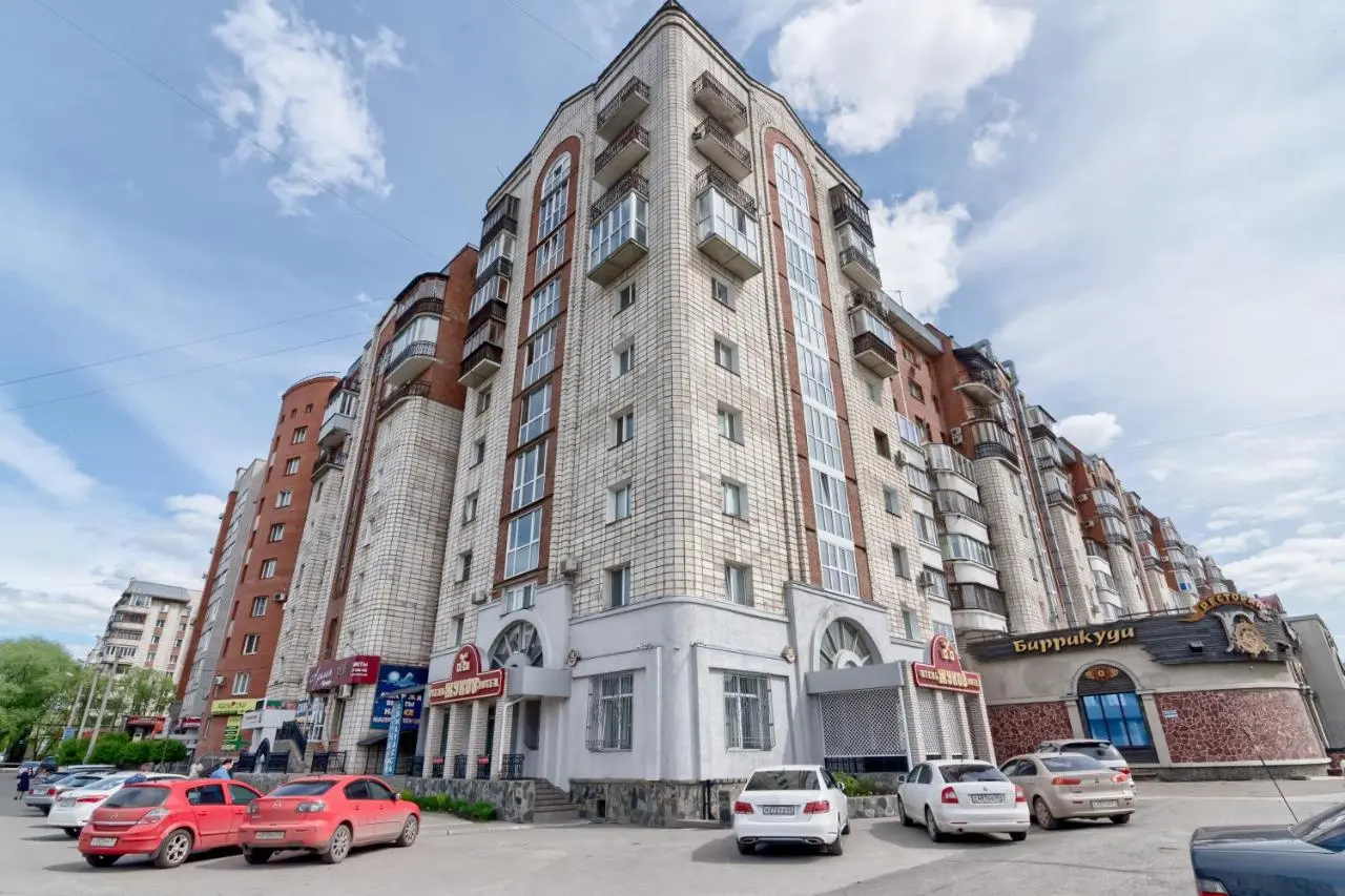 Омск: Zhukov Inn