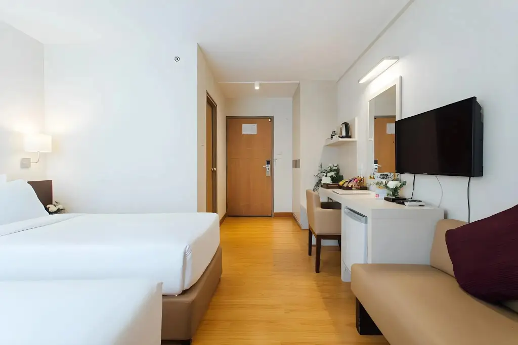 carousel image 4