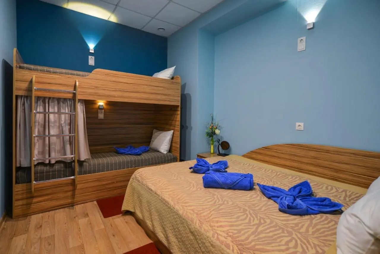 Омск: Red Apple Mini Hotel, hostel