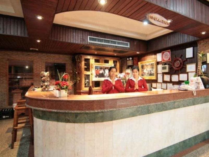 Бангкок: 13 Coins Tower Hotel Ratchada