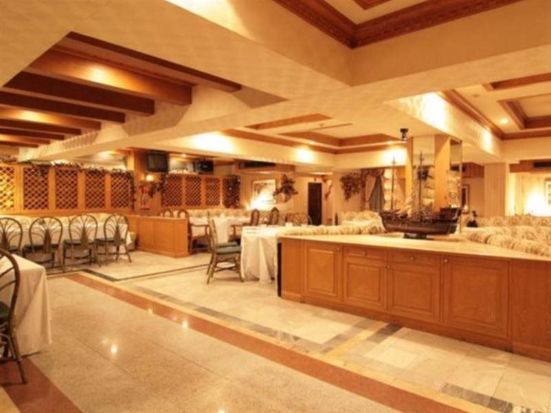 Бангкок: 13 Coins Tower Hotel Ratchada