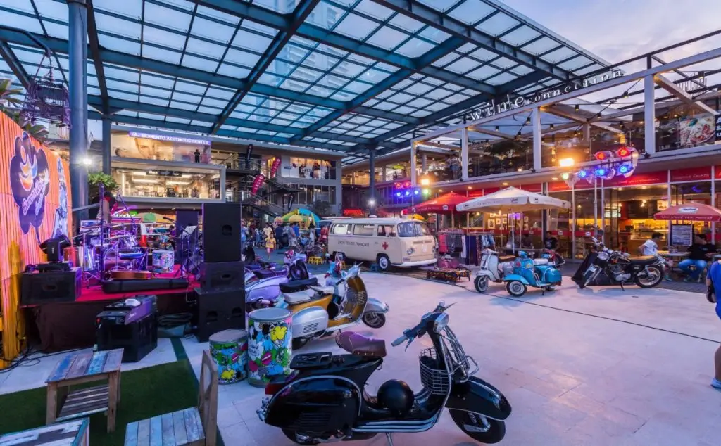 Кату: Patong Beach Hotel by See2Sea