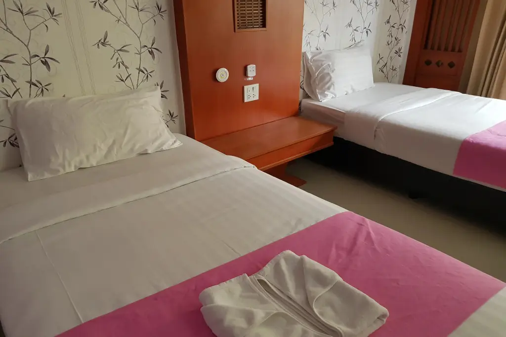 Пхитсанулок: PoonSook Resident Hotel