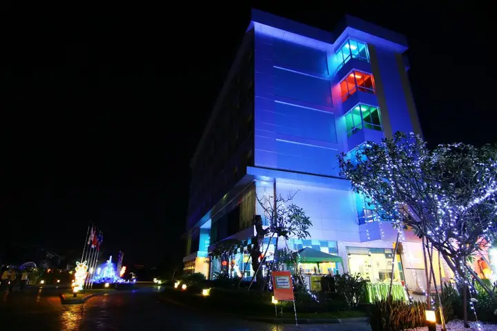 Кхлонг-Янг: V-One Hotel Korat