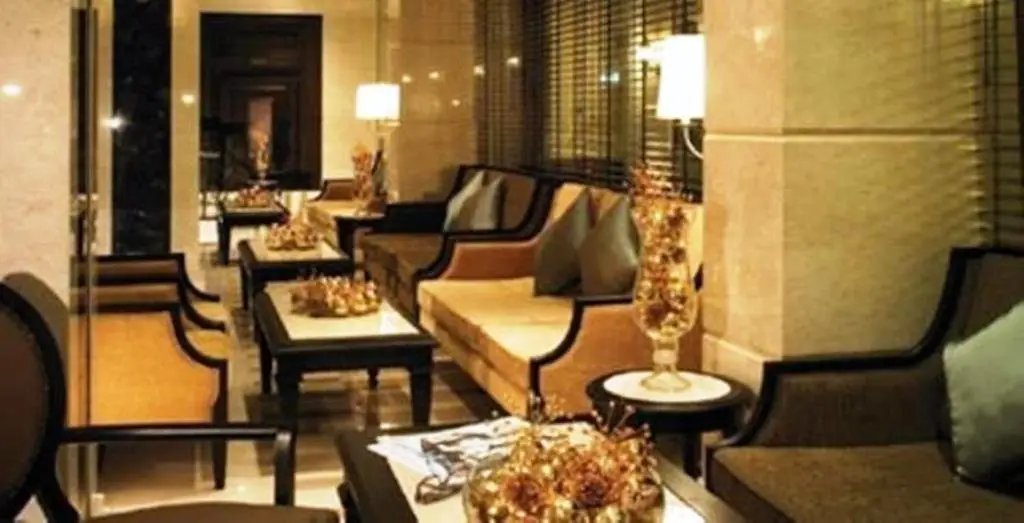 Бангкок: Gullivers Tavern Hotel