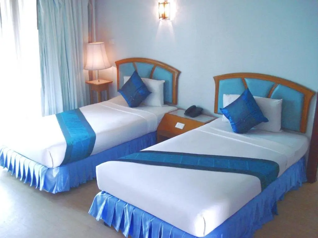 Пхукет: Golden Sand Inn