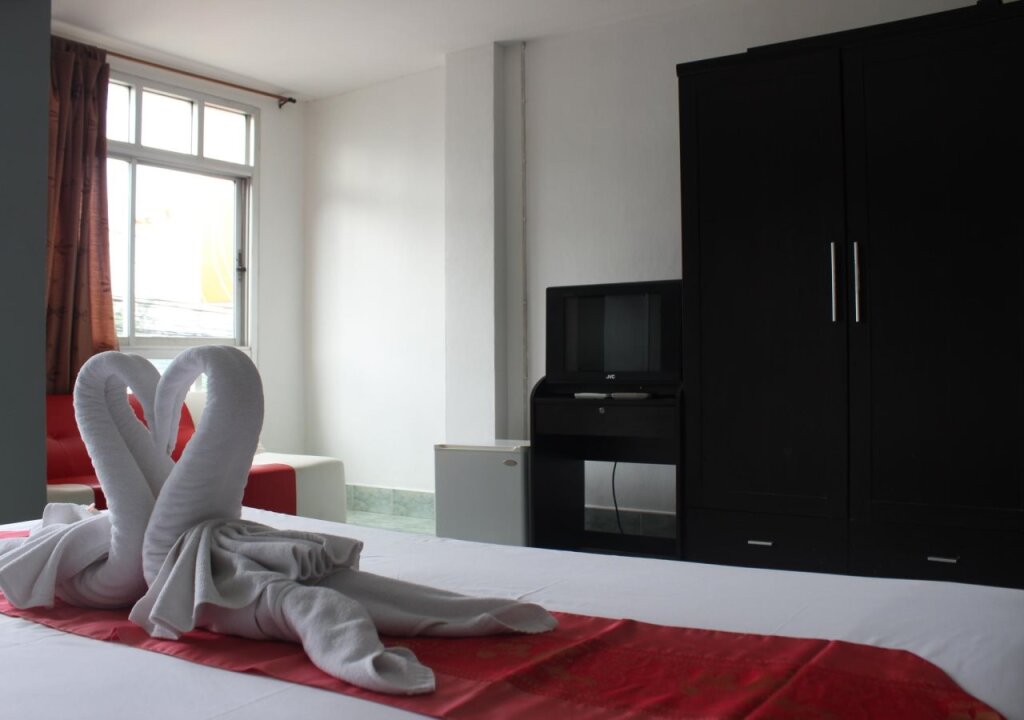 Кату: Artha Guesthouse