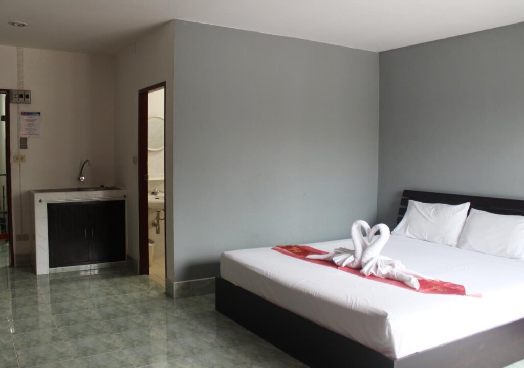 Кату: Artha Guesthouse