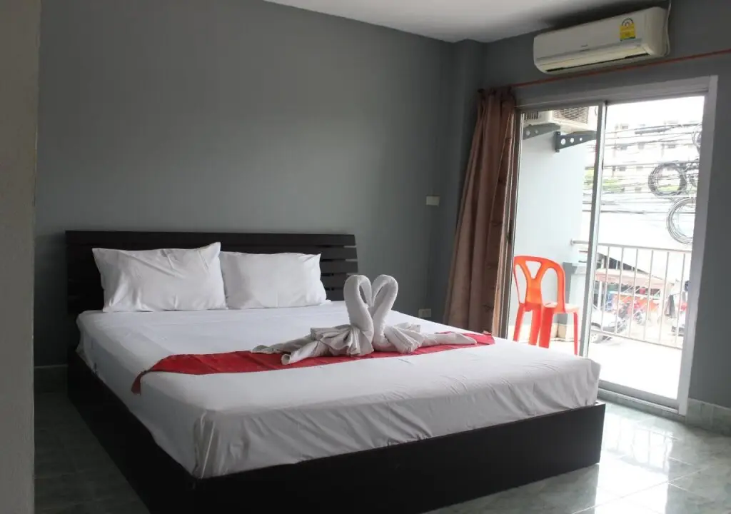 Кату: Artha Guesthouse