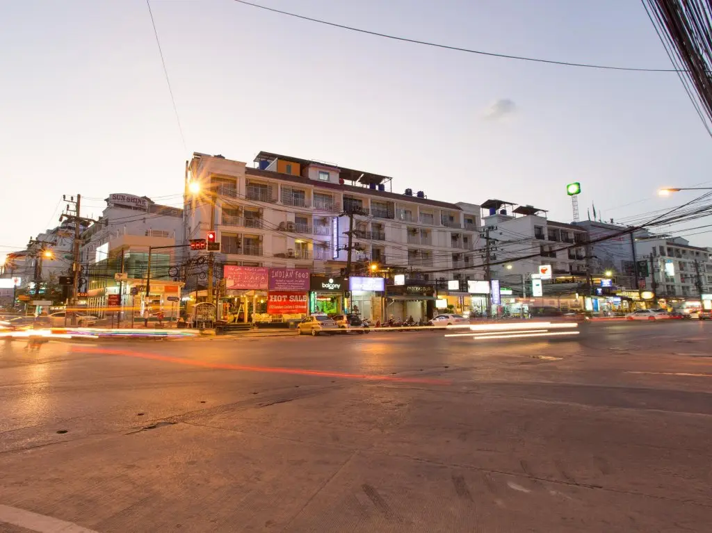 Кату: Patong Buri