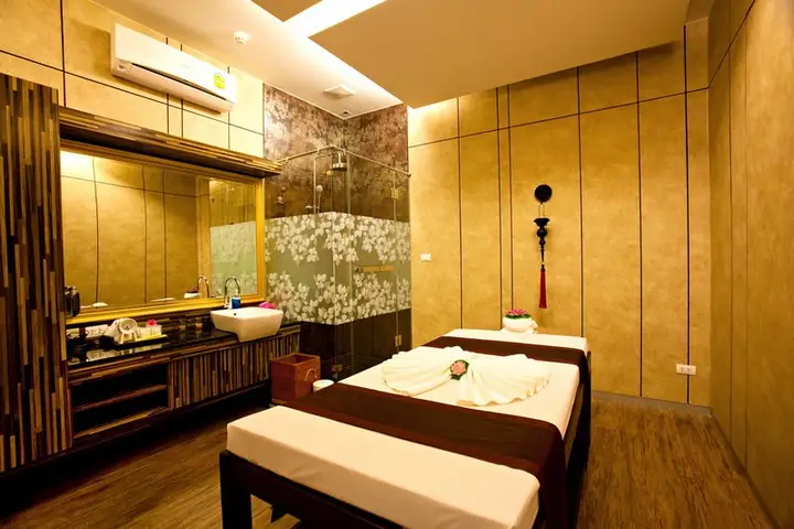 Кату: Курортный отель C&N Resort and Spa