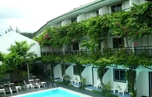 Кату: Kamala Beach Inn
