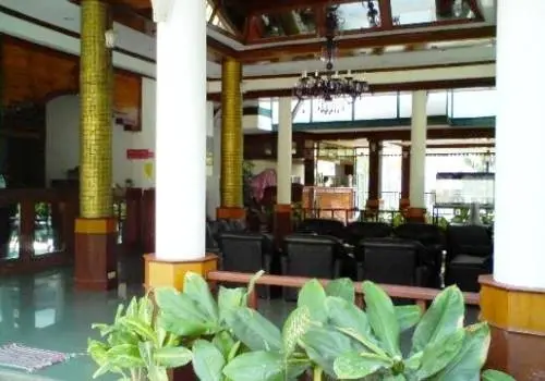Кату: Kamala Beach Inn