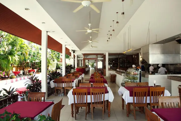 Пхукет: Patong Palace Hotel
