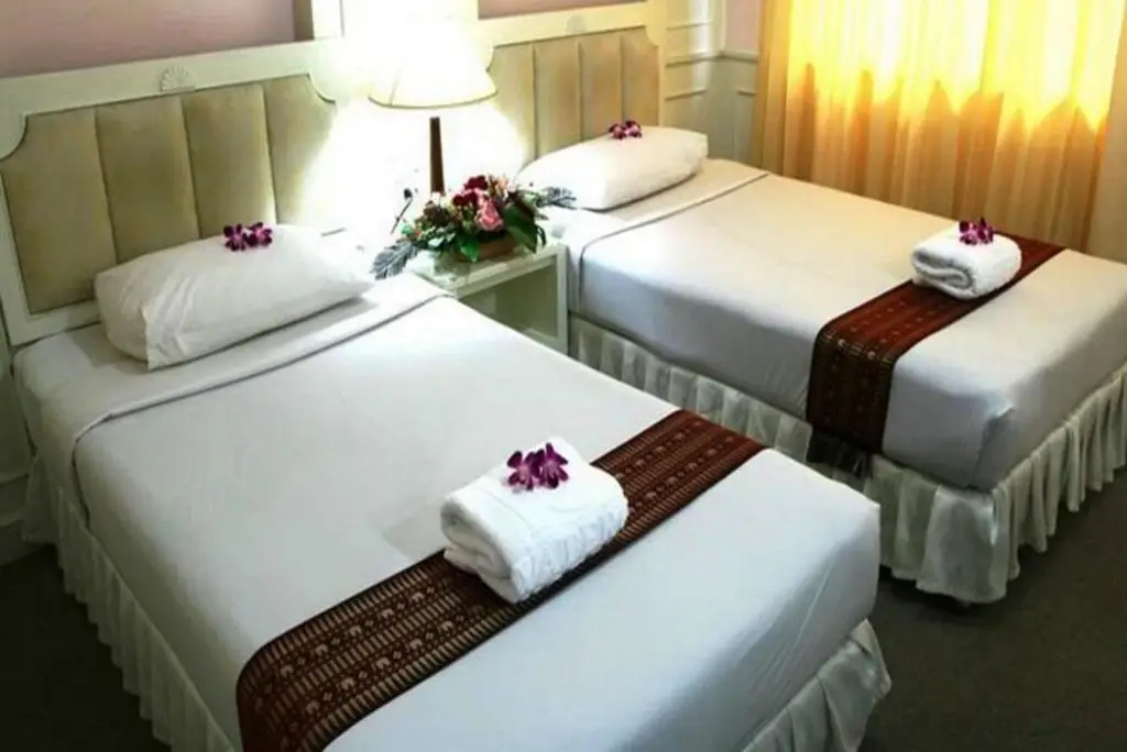 Бангкок: PJ Watergate Hotel