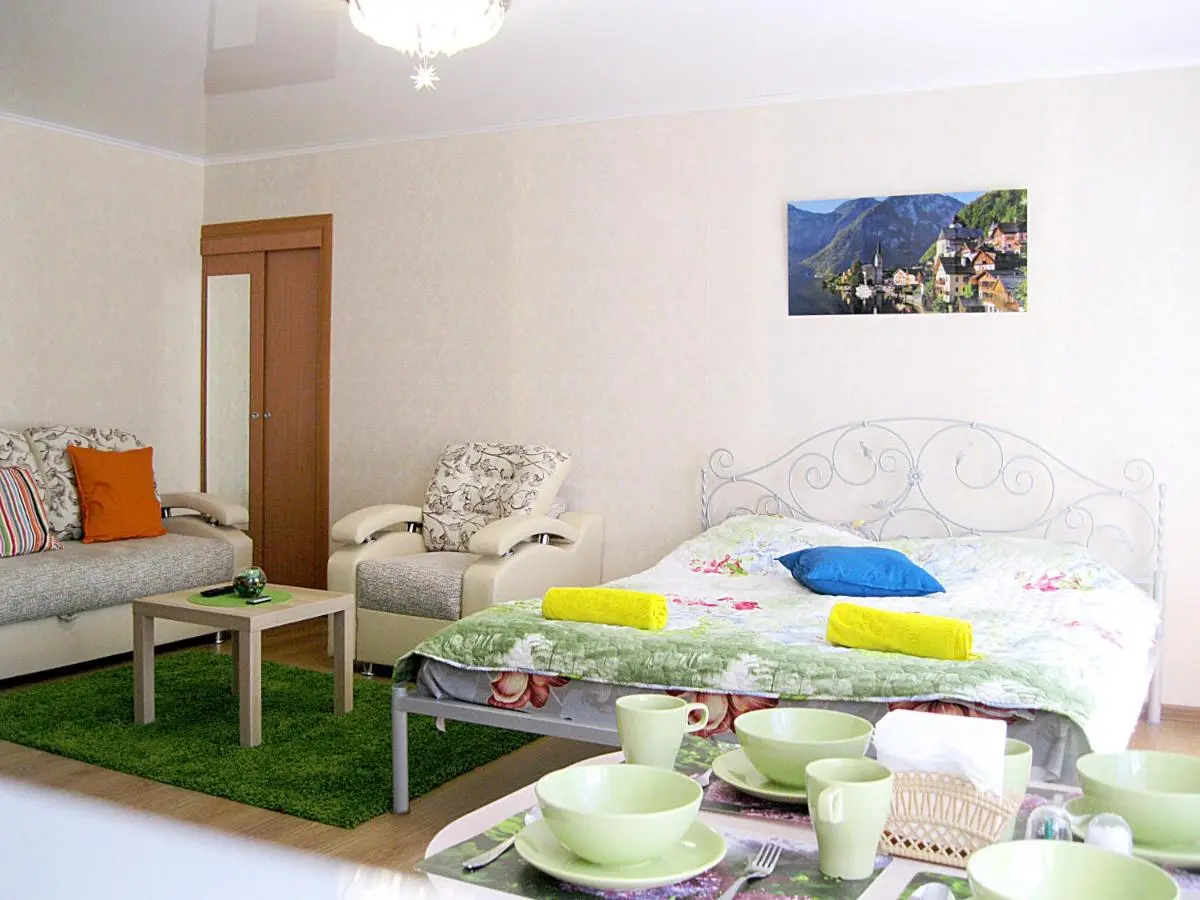 Омск: Apartment on Andrianova