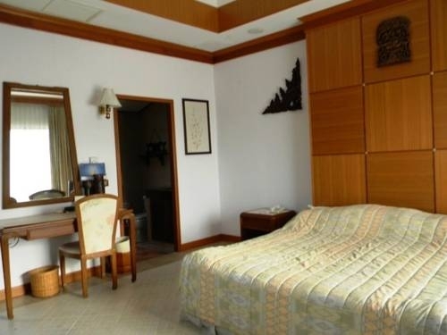 Тхаланг: Phuket Nature Home Resort