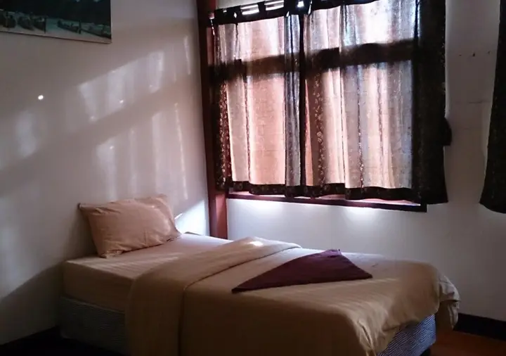 Бангкок: Queen Suriya's Hostel