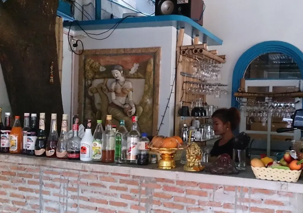 Бангкок: Queen Suriya's Hostel