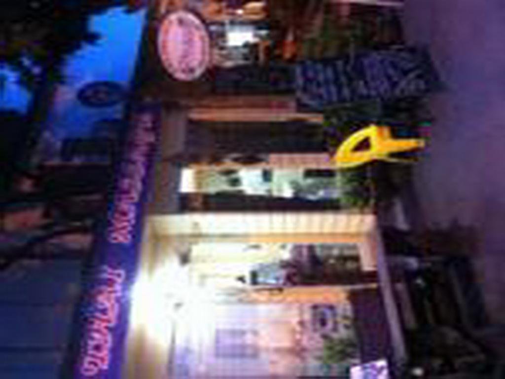 Бангкок: Queen Suriya's Hostel