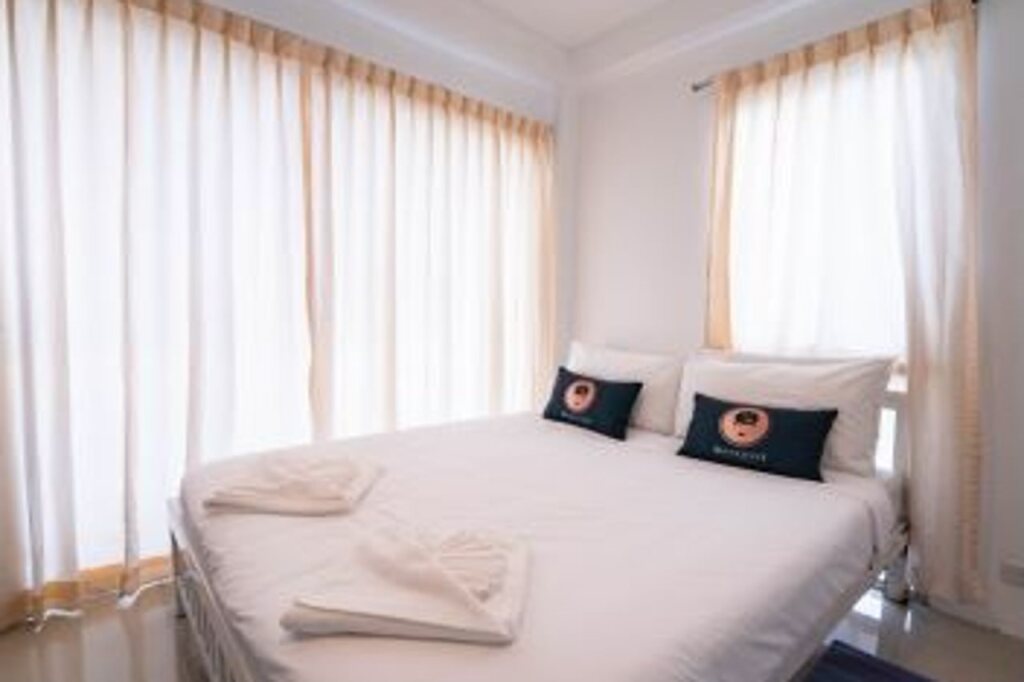 Бангкок: RQ Bangkok Sukhumvit 50 by Collection O