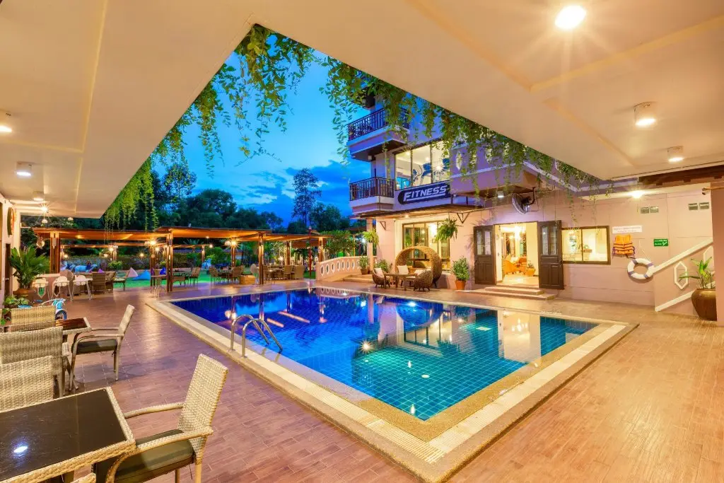 Нанг-Ронг: Phanomrung Puri Boutique Hotels and Resorts