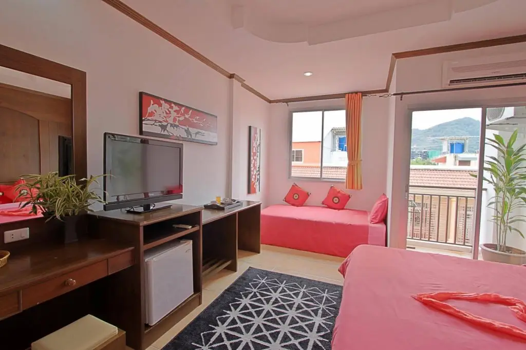 Кату: Gorgeous Boutique Room