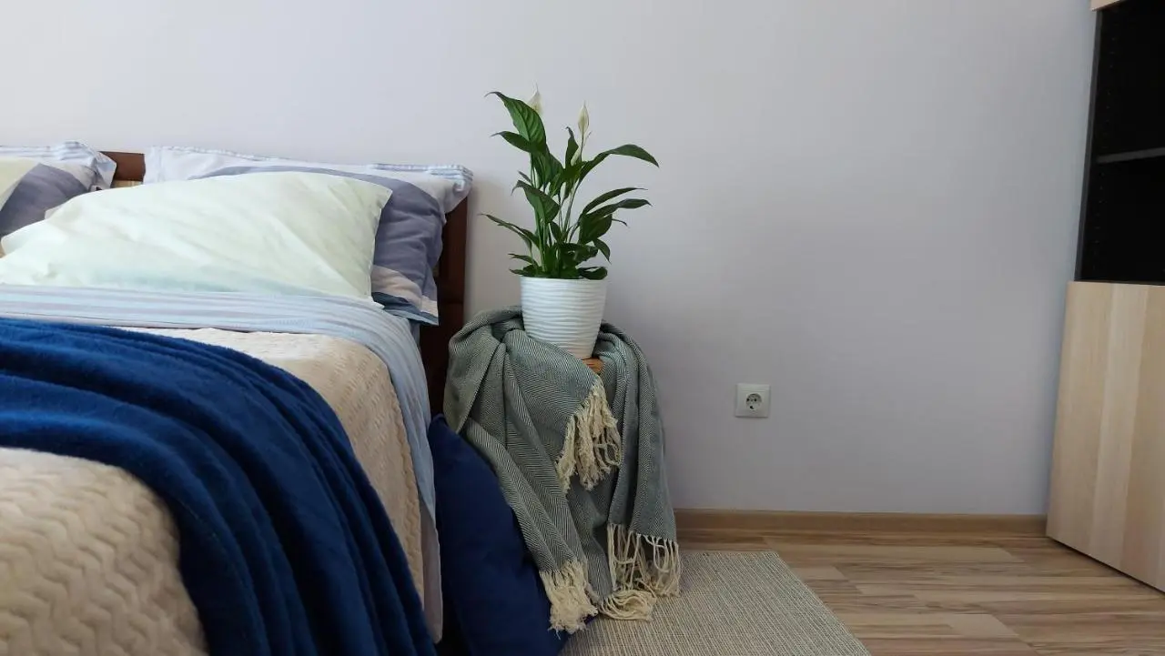 Омск: Nikhouse apartment Izumrud