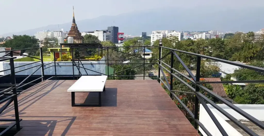 Чиангмай: Roof And Room Hostel