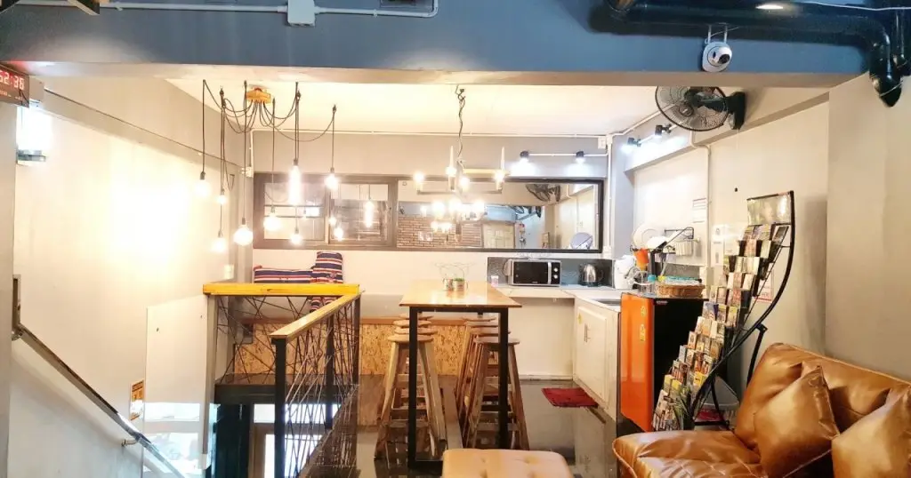 Чиангмай: Roof And Room Hostel