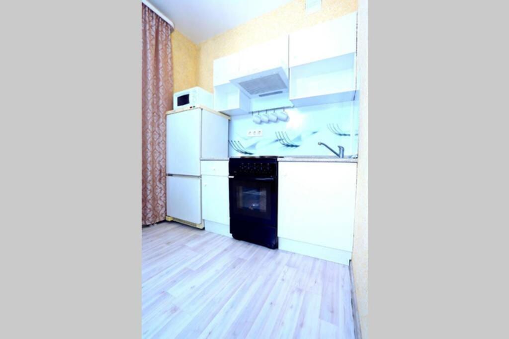 Омск: Омск Крупской 14к2
