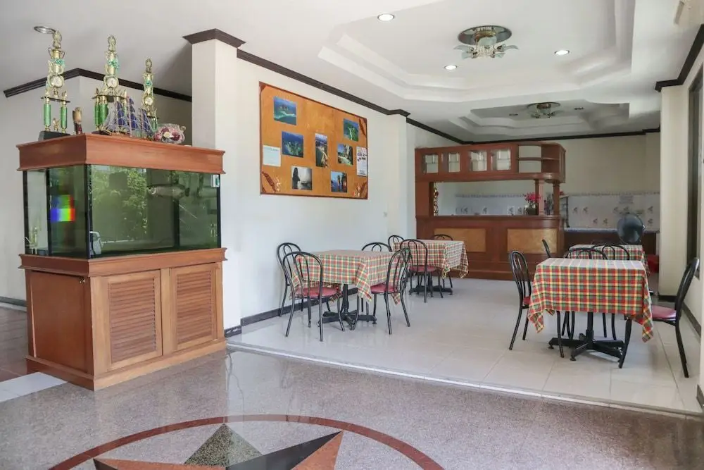 Краби: OYO 747 Suwanna Hotel