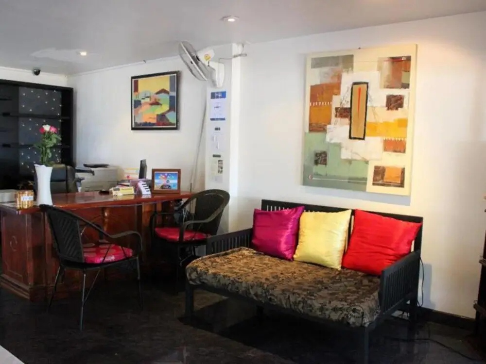 Паттайя: Room Terrace Hostel