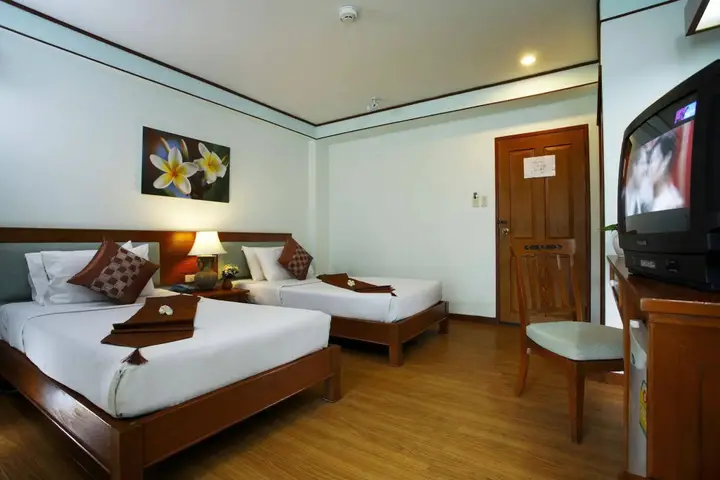 Муанг: Adema Boutique Hotel