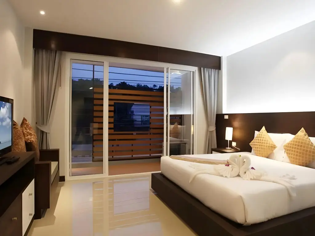 Муанг: Nize Hotel