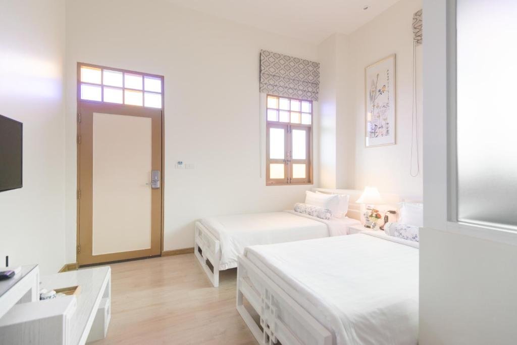 Пхукет: O'nya Phuket Hotel